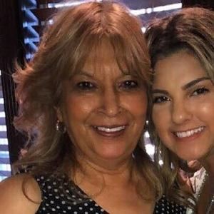 Meet your Posher, Stella